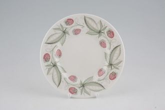 Susie Cooper Wild Strawberry - Plain Edge Tea / Side Plate 6 5/8"