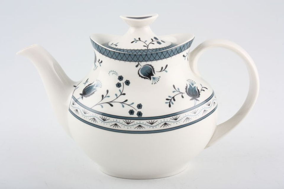 Royal Doulton Cambridge - Blue - T.C.1017 Teapot 3/4pt