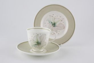 Susie Cooper Clematis - No Gold Tea / Side Plate 6 3/8"