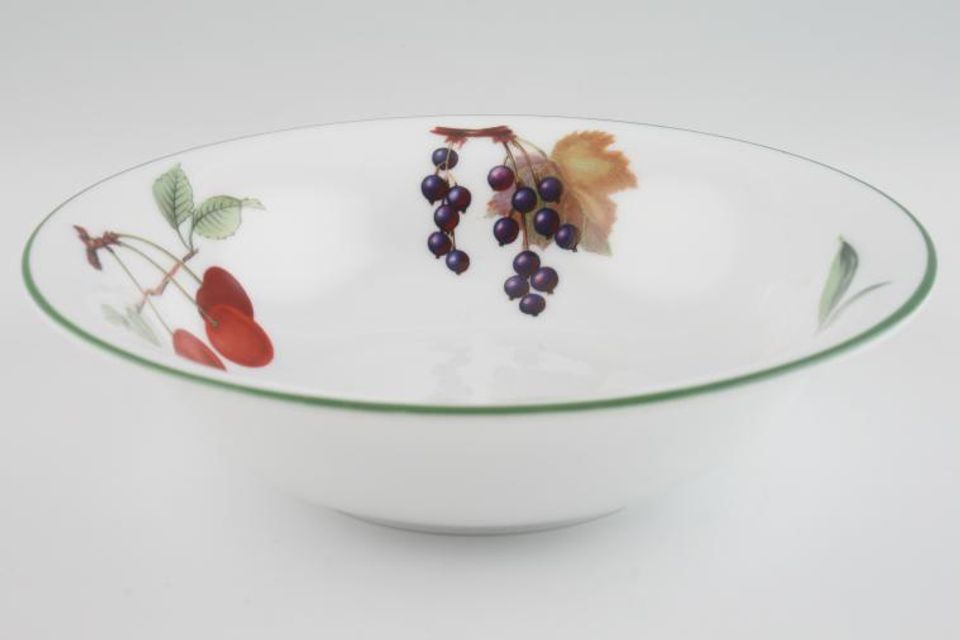 Royal Worcester Evesham Vale Soup / Cereal Bowl Cherries - blackcurrants - orange 6 5/8"