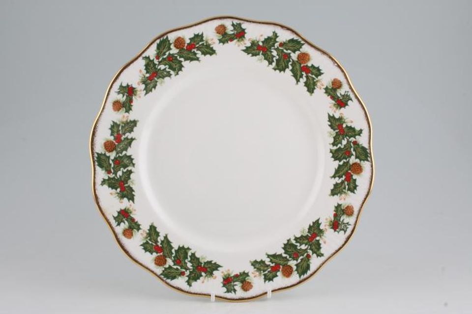 Queens Yuletide Dinner Plate Queens/Rosina Backstamp. Wavy Edge. Sizes may vary slightly 10 1/2"