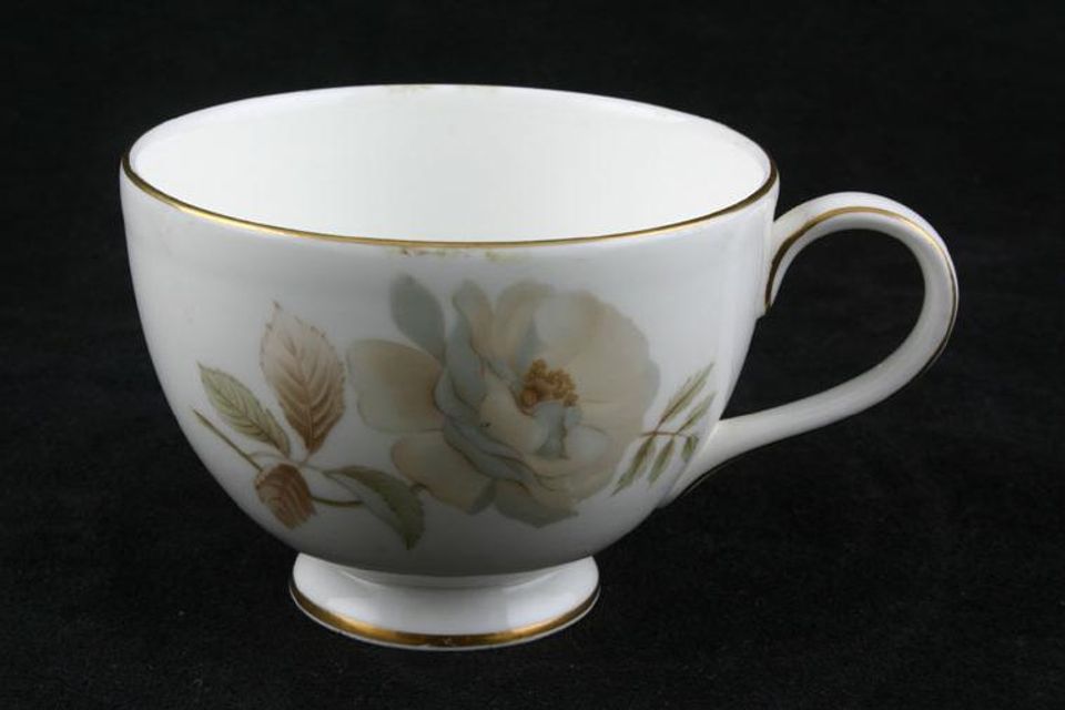 Royal Doulton Yorkshire Rose - H5050 Teacup Rondo.Has gold round foot 3 5/8" x 2 5/8"