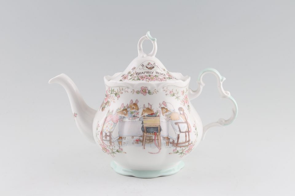 Royal Doulton Brambly Hedge - Tea Service Teapot 1 1/2pt