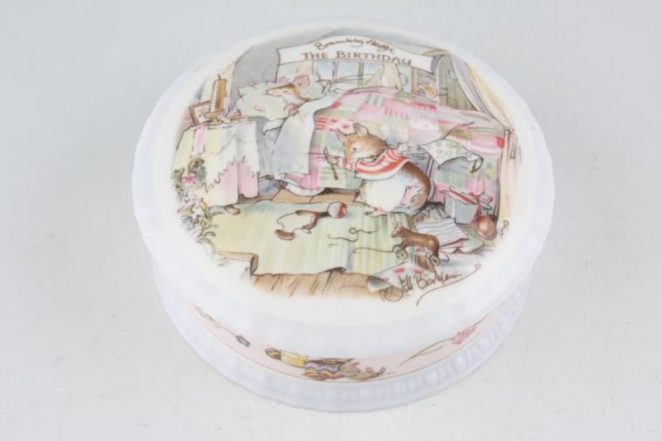 Royal Doulton Brambly Hedge - The Birthday Trinket Box Lidded 3 1/2"