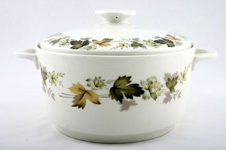Royal Doulton Larchmont - T.C.1019 Casserole Dish + Lid O.T.T., 2 white handles, lid has white top and no inner ridge like normal cass. lids 3pt