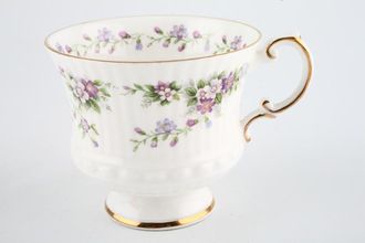 Sell Elizabethan Chantilly Teacup 3 1/4" x 3"