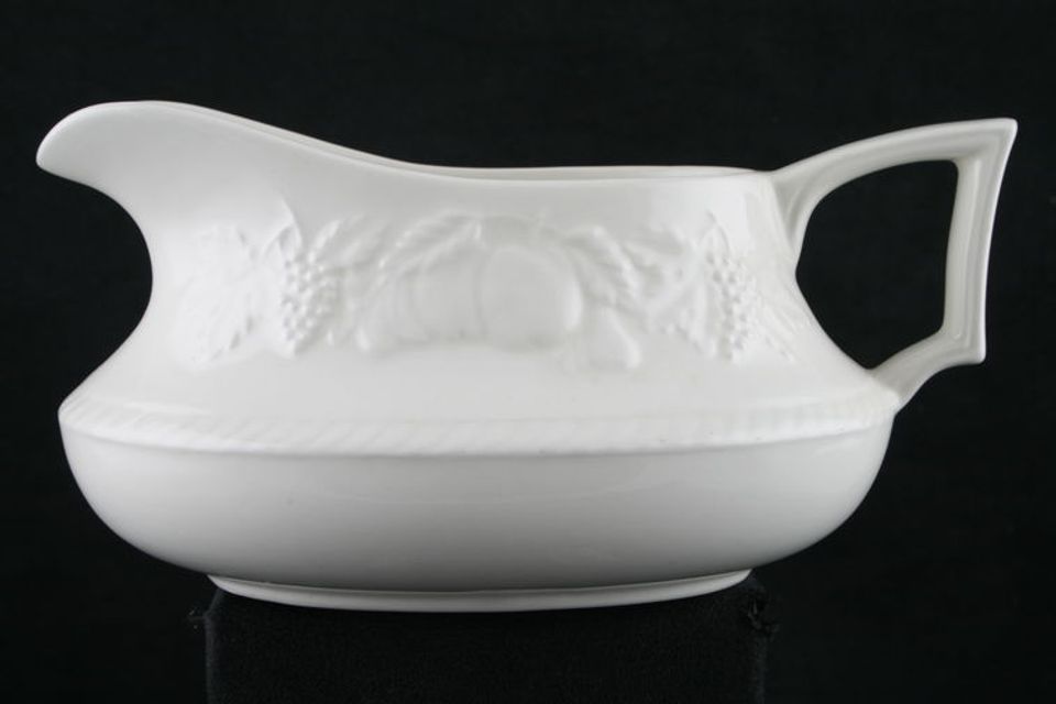 Royal Stafford Lincoln (BHS) Sauce Boat