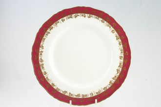 Royal Worcester Arundel - Ruby - Scalloped Edge